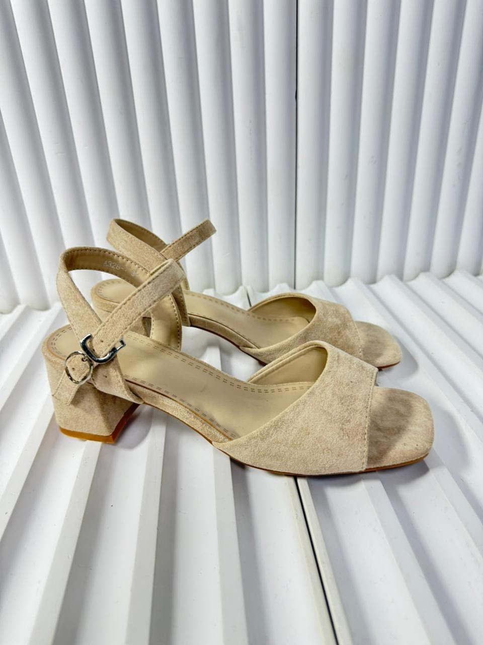 замшевые босоножки,замшевые босоножки prada,босоножки женские,красивые босоножки,коричневые босоножки