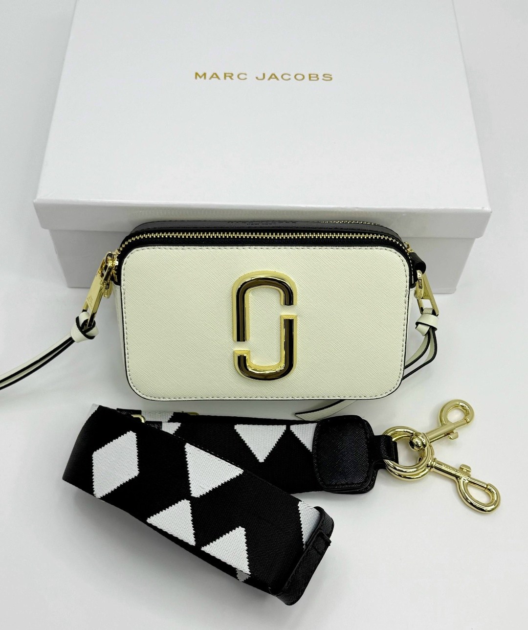 сумка марк джейкобс,marc jacobs сумка на плечо,сумка marc jacobs,сумка marc jacobs snapshot,сумка marc jacobs женская