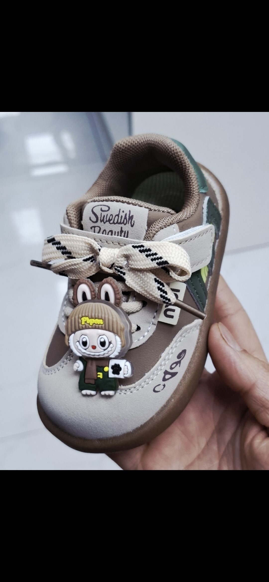 детские кроссовки,стильные детские кроссовки,кроссовки для малыша,,детская