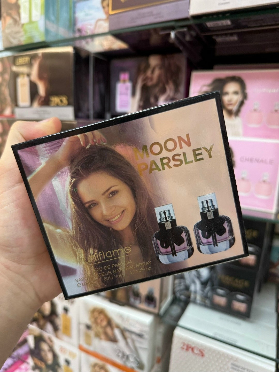 estee lauder modern muse le rouge,парфюмерия,кендалл дженнер,модель кендалл дженнер,парфюмерная вода estee lauder modern muse