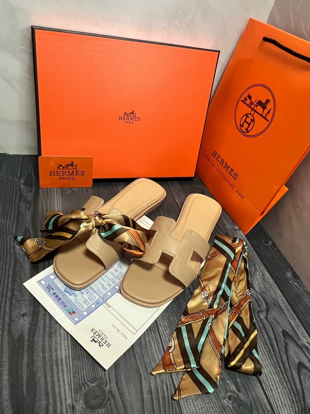 женские шлепки hermes,шлепанцы hermes,шлепки hermes,сандали hermes,шлепки эрмес