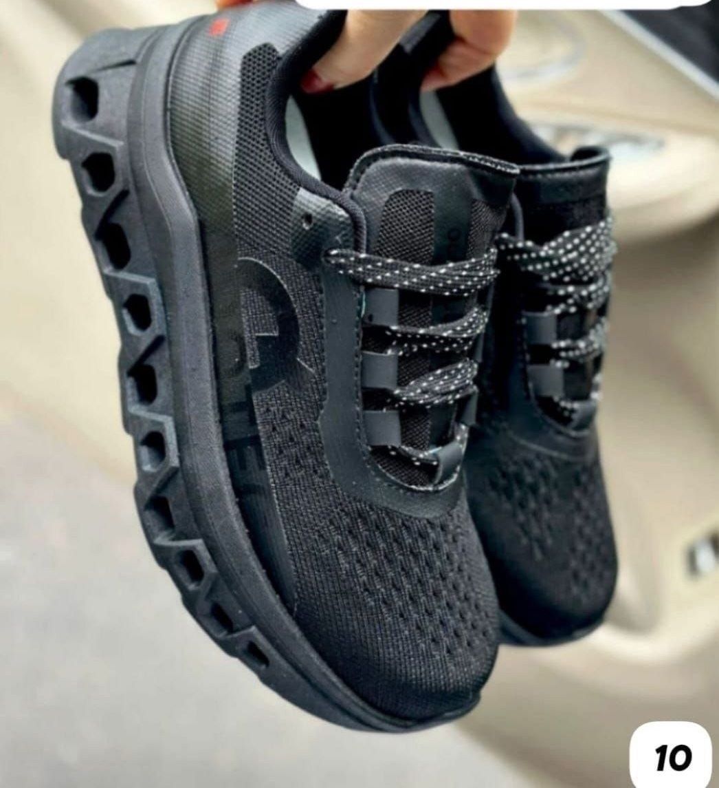 женские кроссовки,,низкие кроссовки,оригинальные кроссовки,кроссовка