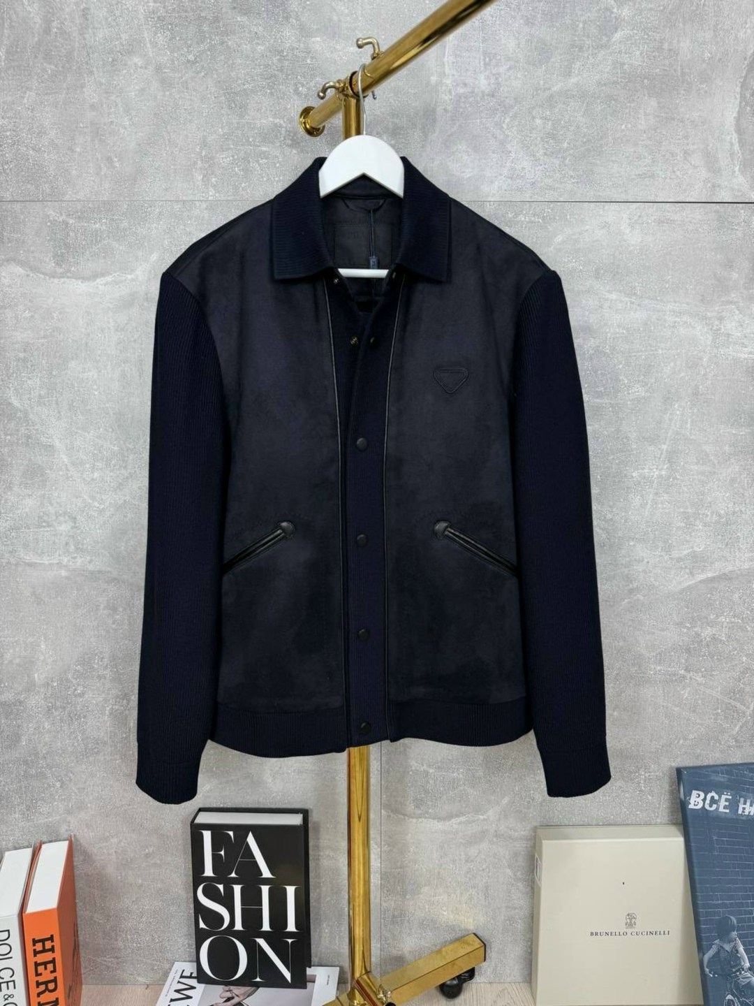 замшевая куртка,куртка бомбер,бомбер замшевый,замшевая мужская куртка,кожаная куртка