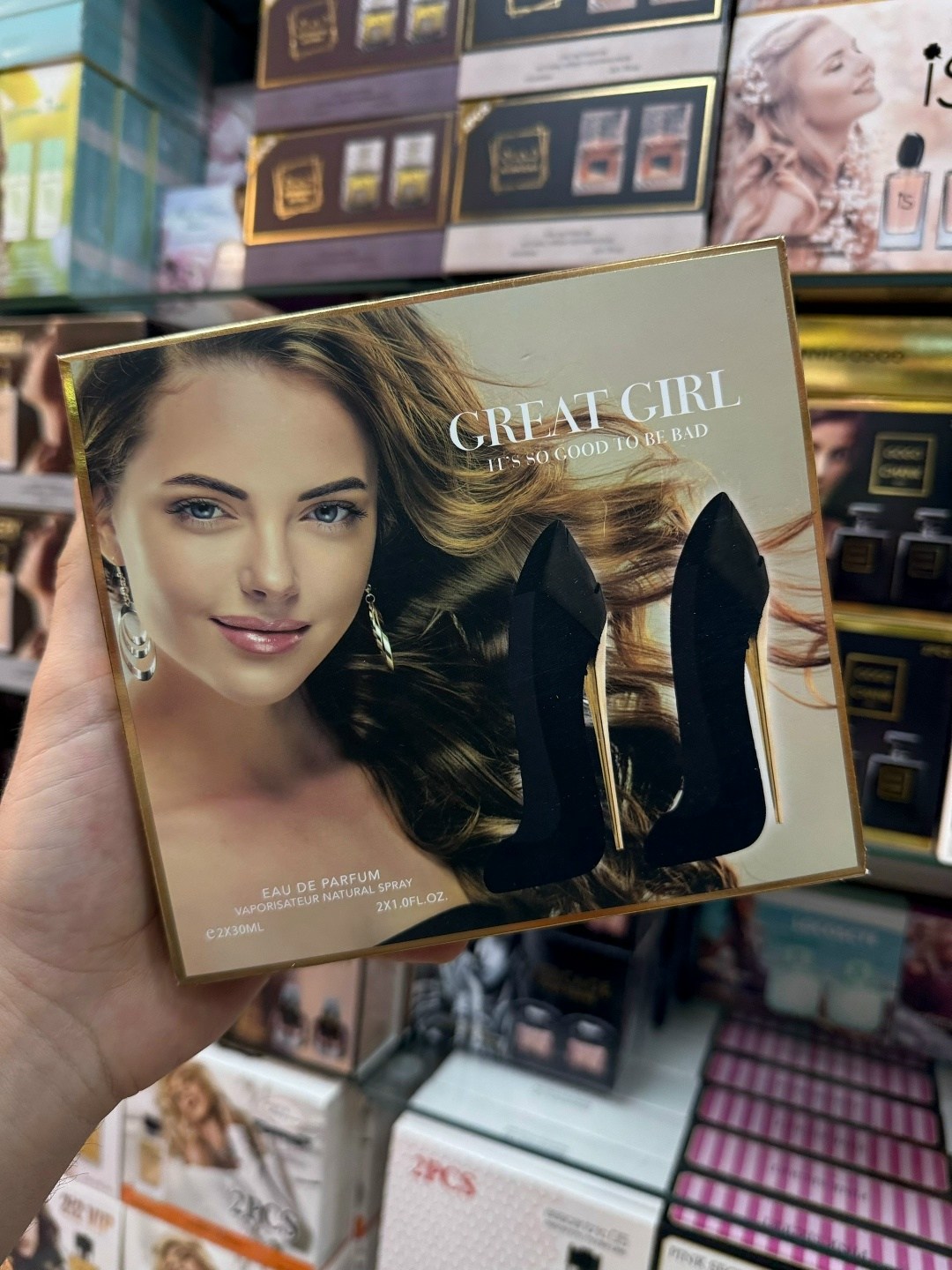 estee lauder modern muse le rouge,парфюмерия,кендалл дженнер,модель кендалл дженнер,парфюмерная вода estee lauder modern muse