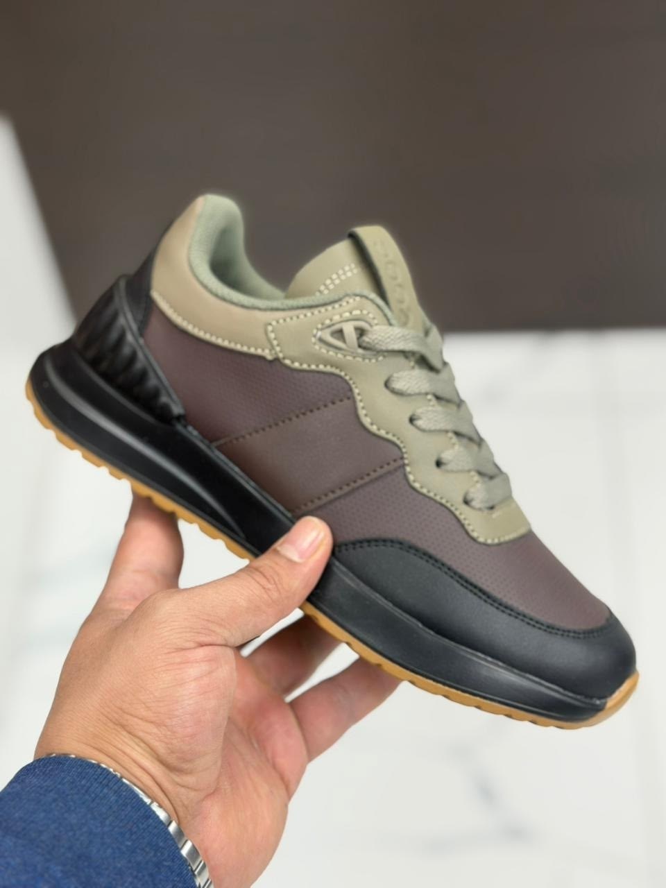 кроссовки женскиe,кроссовка мужской,,мужские кроссовки,кожаные кроссовки