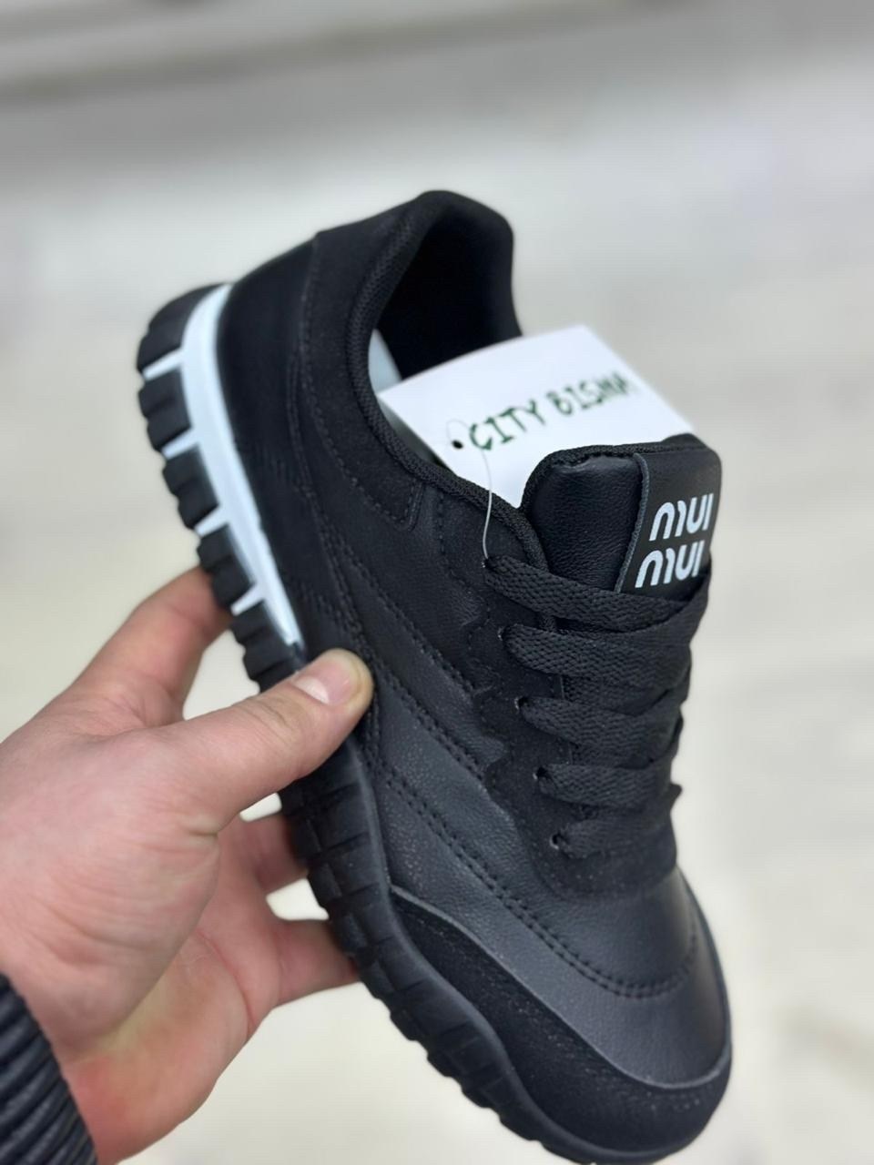 женские кроссовки miu miu tyre молочные,женские кроссовки,кроссовки miu miu,,спортивная