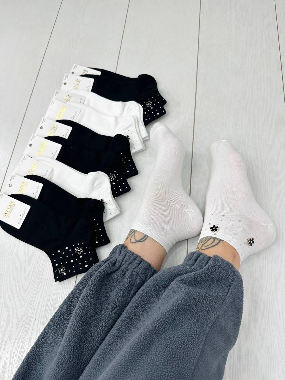 носки женские со стразами 5 пар бакуля 325148688,носки женские нарядные со стразами,носки женские со стразами 5 пар бакуля,носки женские со стразами 2 пары бакуля 324563202,носки со стразами