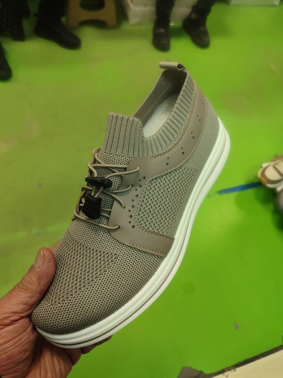 ,спортивная ,спортивная  мужская,повседневные кроссовки,повседневная