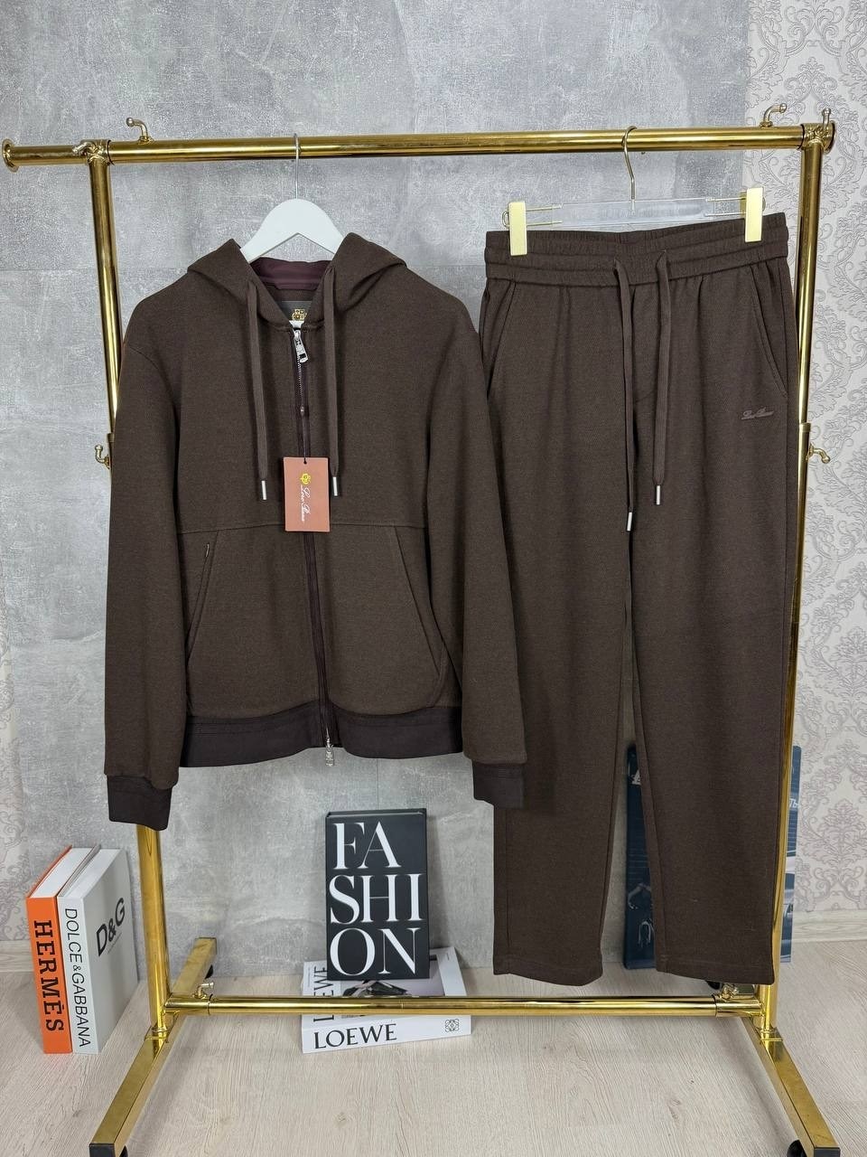 спортивный костюм brunello cucinelli,спортивный костюм loro piana,костюм спортивный мужской loro piana,костюм loro piana,спортивный костюм brunello