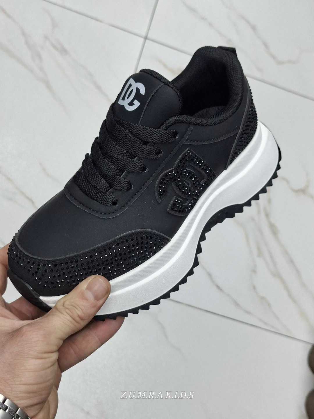 женские кроссовки,,спортивная ,женская ,кроссовки