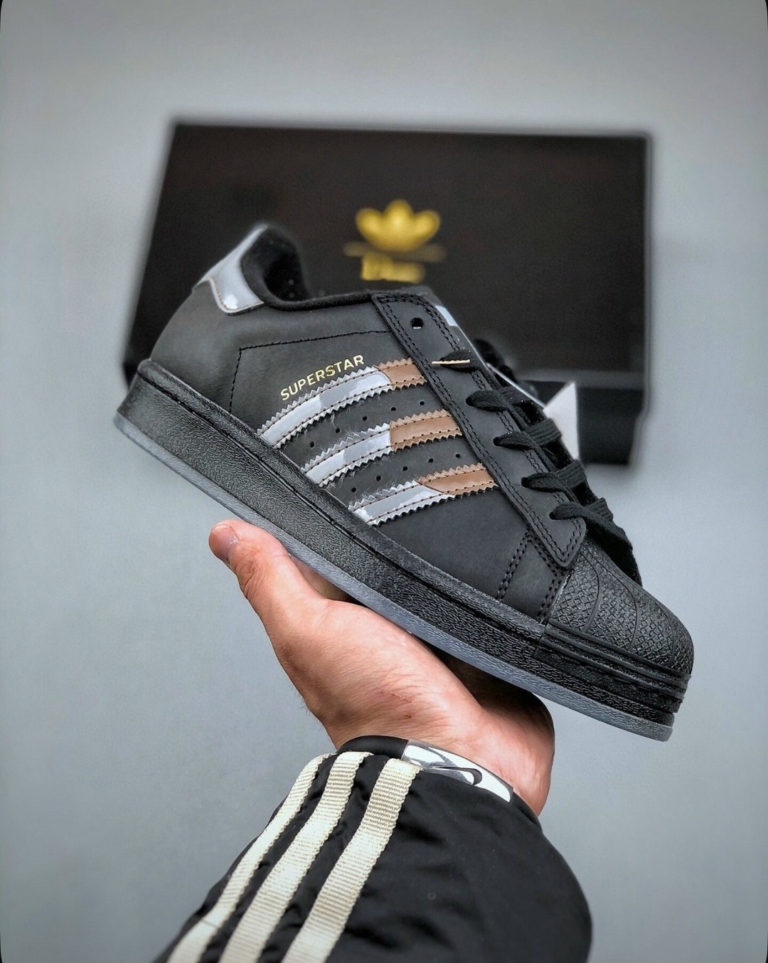 adidas superstar black gold,адидас супер стар,кроcсовки adidas superstar,adidas superstar black,adidas originals superstar