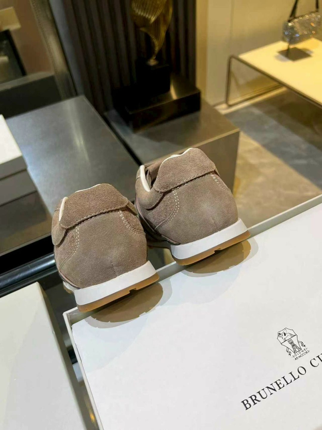 ,кроссовки brunello cucinelli,loro piana кроссовки,кроссовки мужские женские,замшевые кроссовки brunello cucinelli