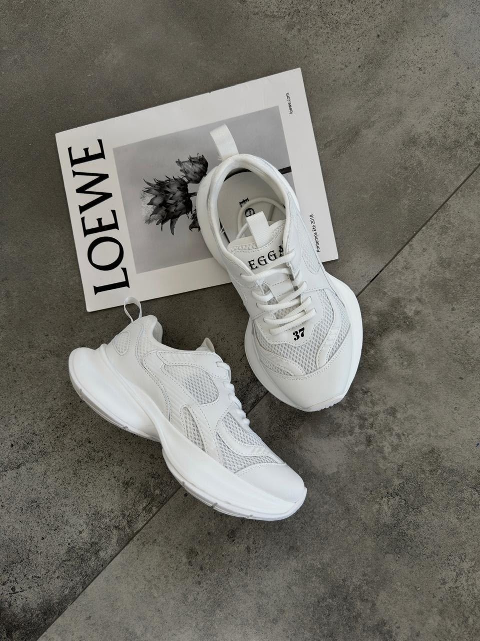 кроссовки женскиe,кроссовки для женщин,массивные кроссовки,модные кроссовки,повседневные кроссовки