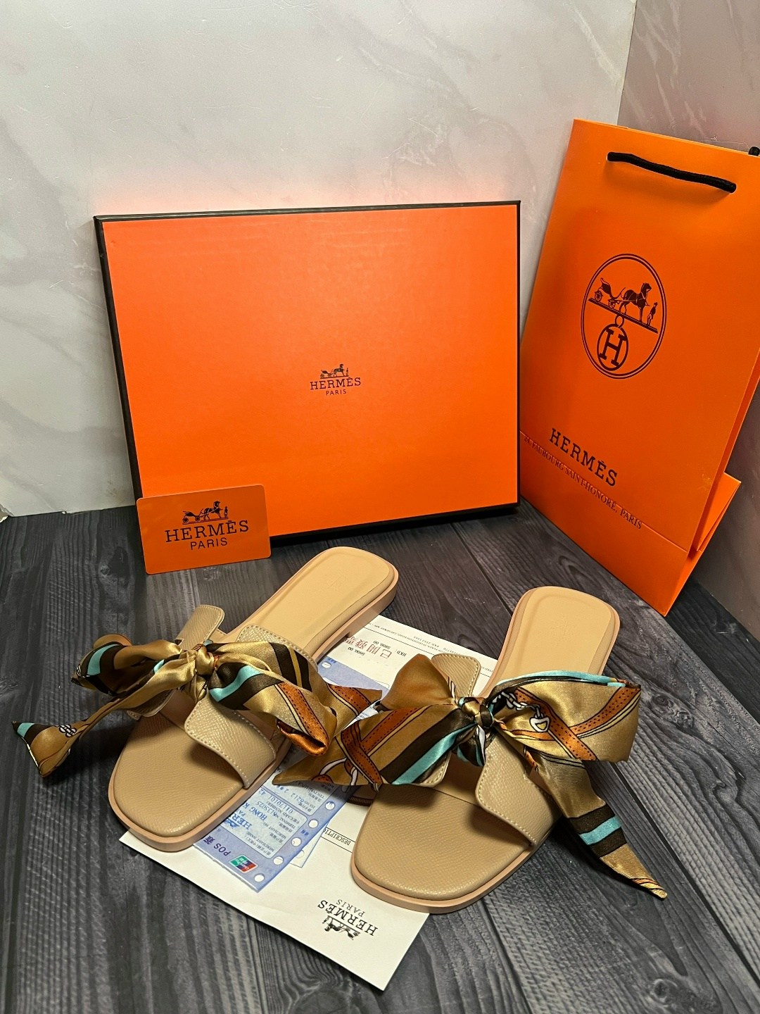 женские шлепки hermes,шлепанцы hermes,шлепки hermes,сандали hermes,шлепки эрмес