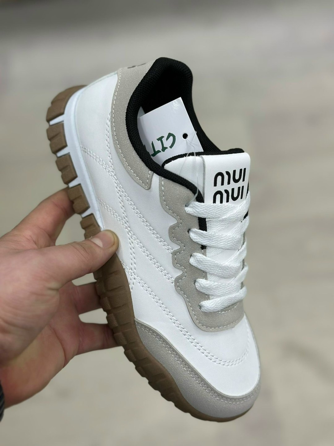 женские кроссовки miu miu tyre молочные,женские кроссовки,кроссовки miu miu,,спортивная