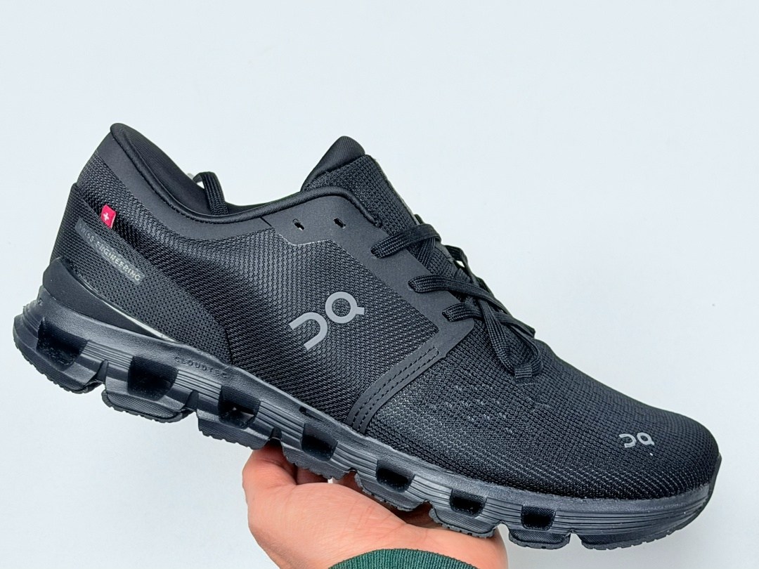 кроссовки,спортивная ,беговые кроссовки on cloud midnight/ocean,мужские кроссовки,мужские кроссовки on running cloudstratus