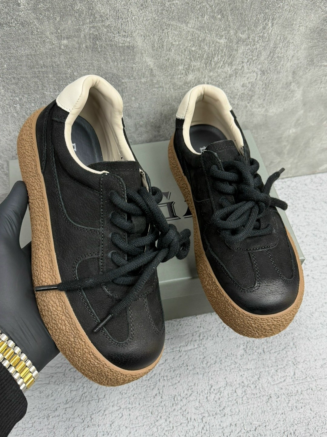 ,кроссовки женскиe,кеды натуральные,женская ,повседневная