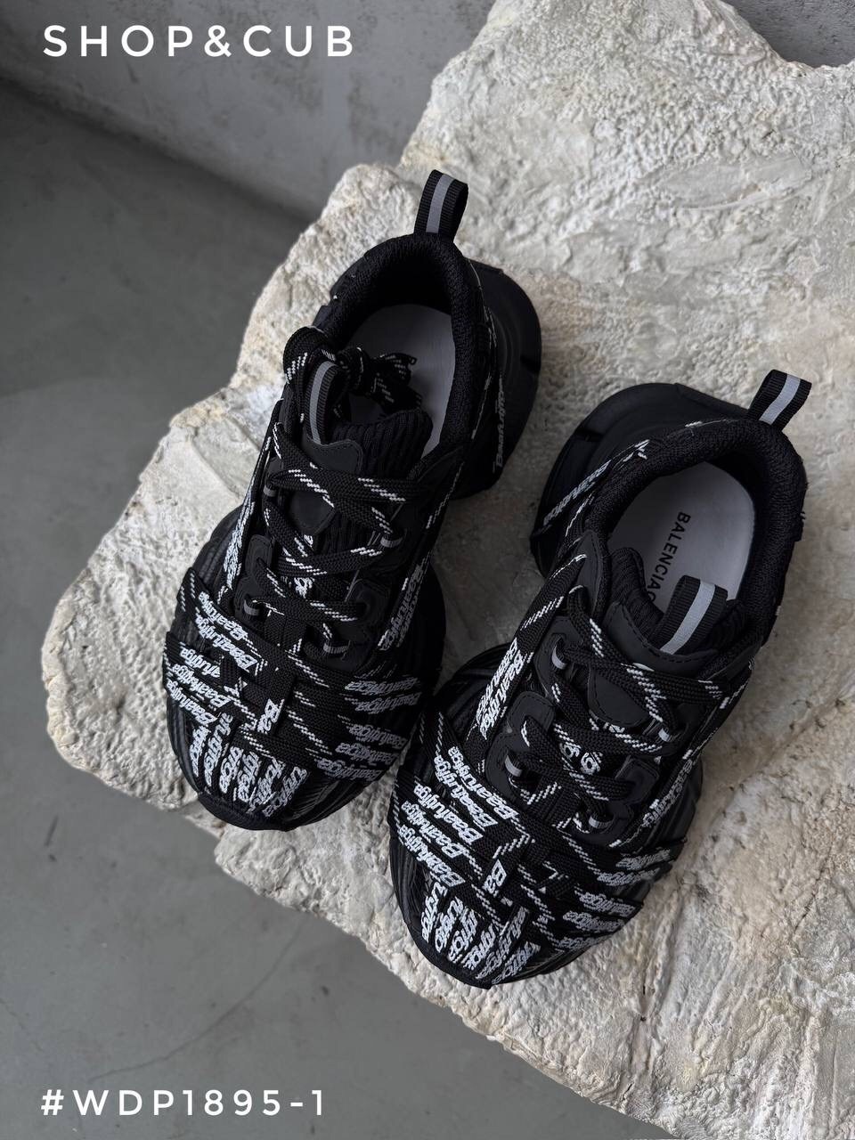 баленсиага черно красные кроссовки,кроссовки balenciaga,кроссовки женские balenciaga,,кроссовки bale balenciaga 10 xl with