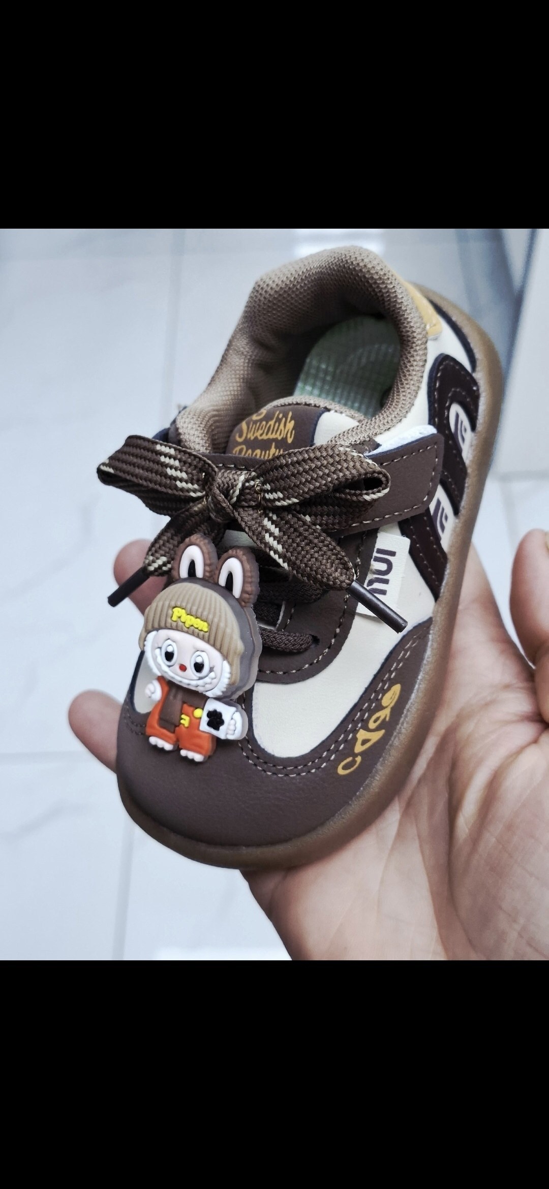 детские кроссовки,стильные детские кроссовки,кроссовки для малыша,,детская