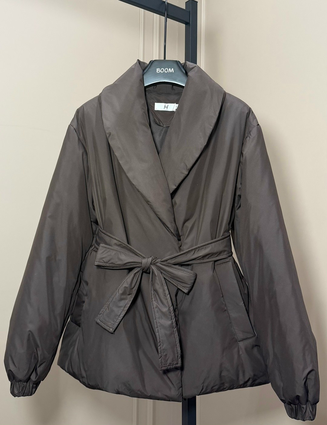 женская куртка,куртка демисезонная,куртка демисезонная женская,стильная куртка,куртка женская с поясом