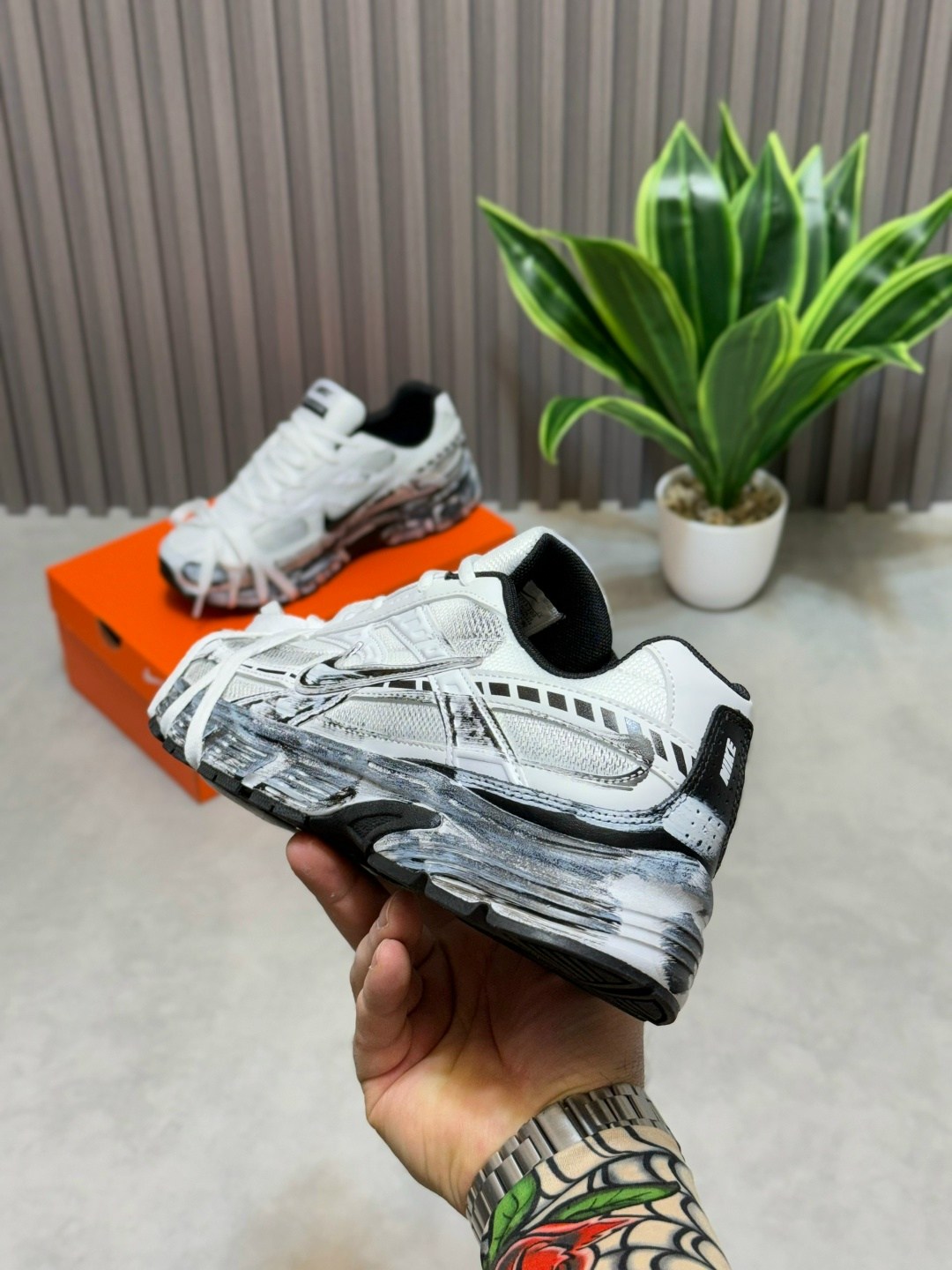 кроссовки для бега p-6000 с низким верхом черный серебряный nike,кроссовки для бега initiator мужские с низким верхом черные серебристые nike,кроссовки nike initiator,кроссовки,кроссовки nike