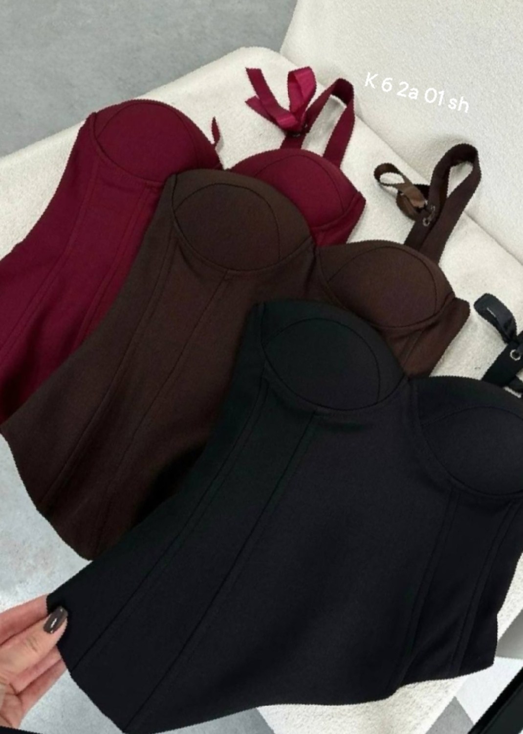 джинсы стильные,женские джинсы,брюки джинсы,широкие женские джинсы