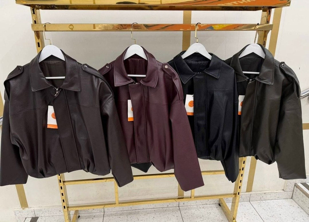 женская куртка из искусственной кожи,куртка кожаная,женская кожаная куртка,бордовая кожаная куртка,модная женская кожаная куртка из искусственной кожи