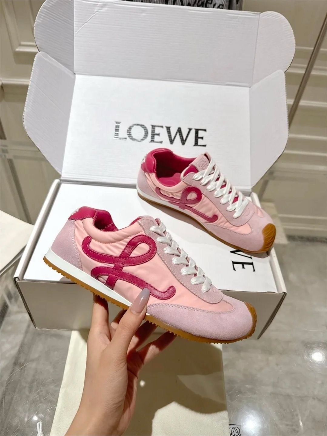 кроссовки loewe,,женские кроссовки,кроссовки брендовые,кроссовки для женщин