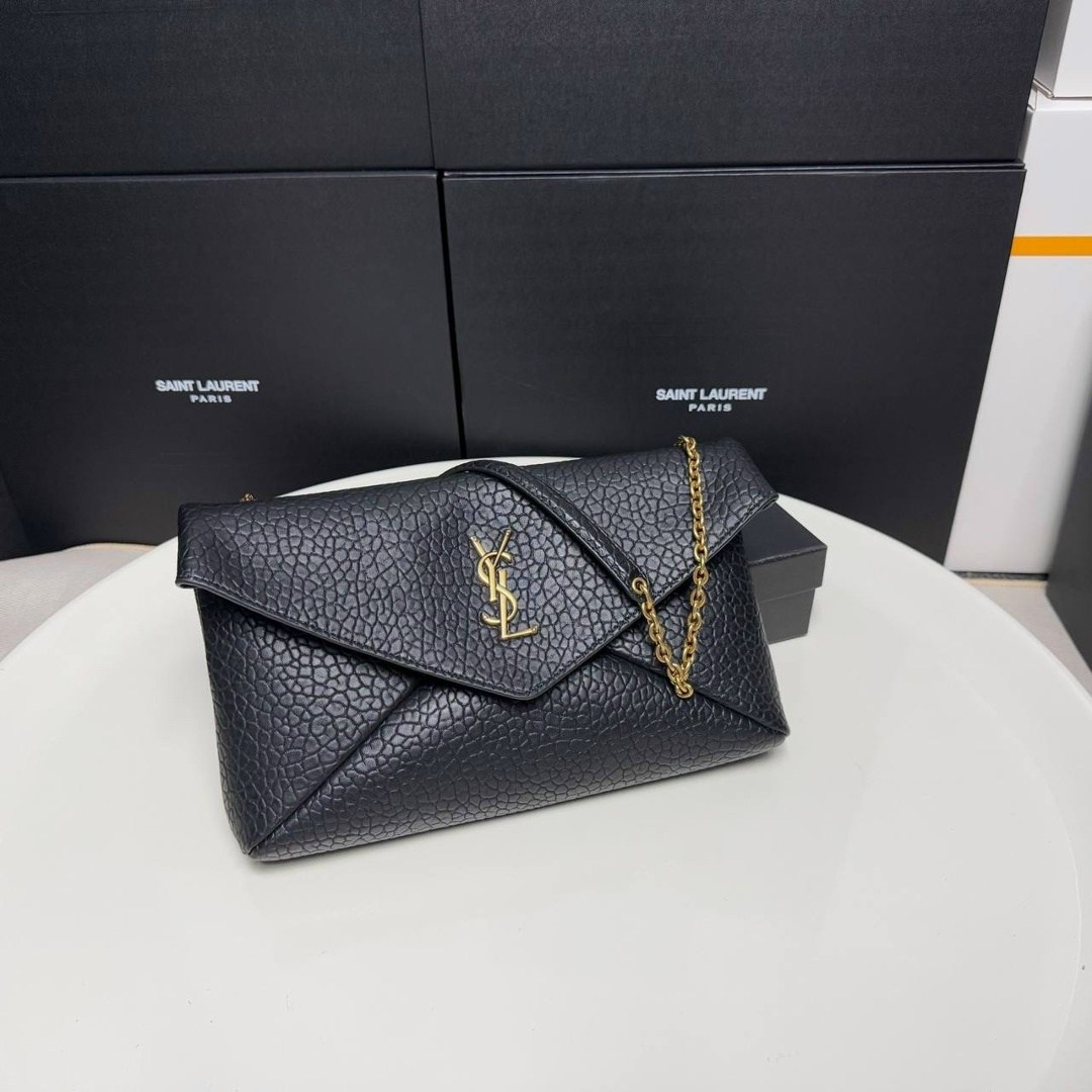 yves saint laurent сумка,клатч saint laurent,женский графитовый клатч на цепочке saint laurent,графитовый клатч cassandre saint laurent matelasse,клатч