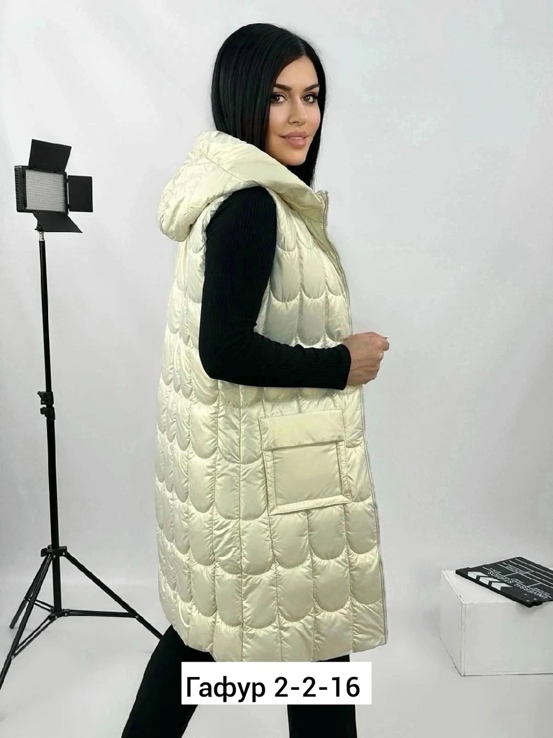 жилетка женская,жилет утепленная,жилет женский,жилет женский с капюшоном,жилет на синтепоне женский