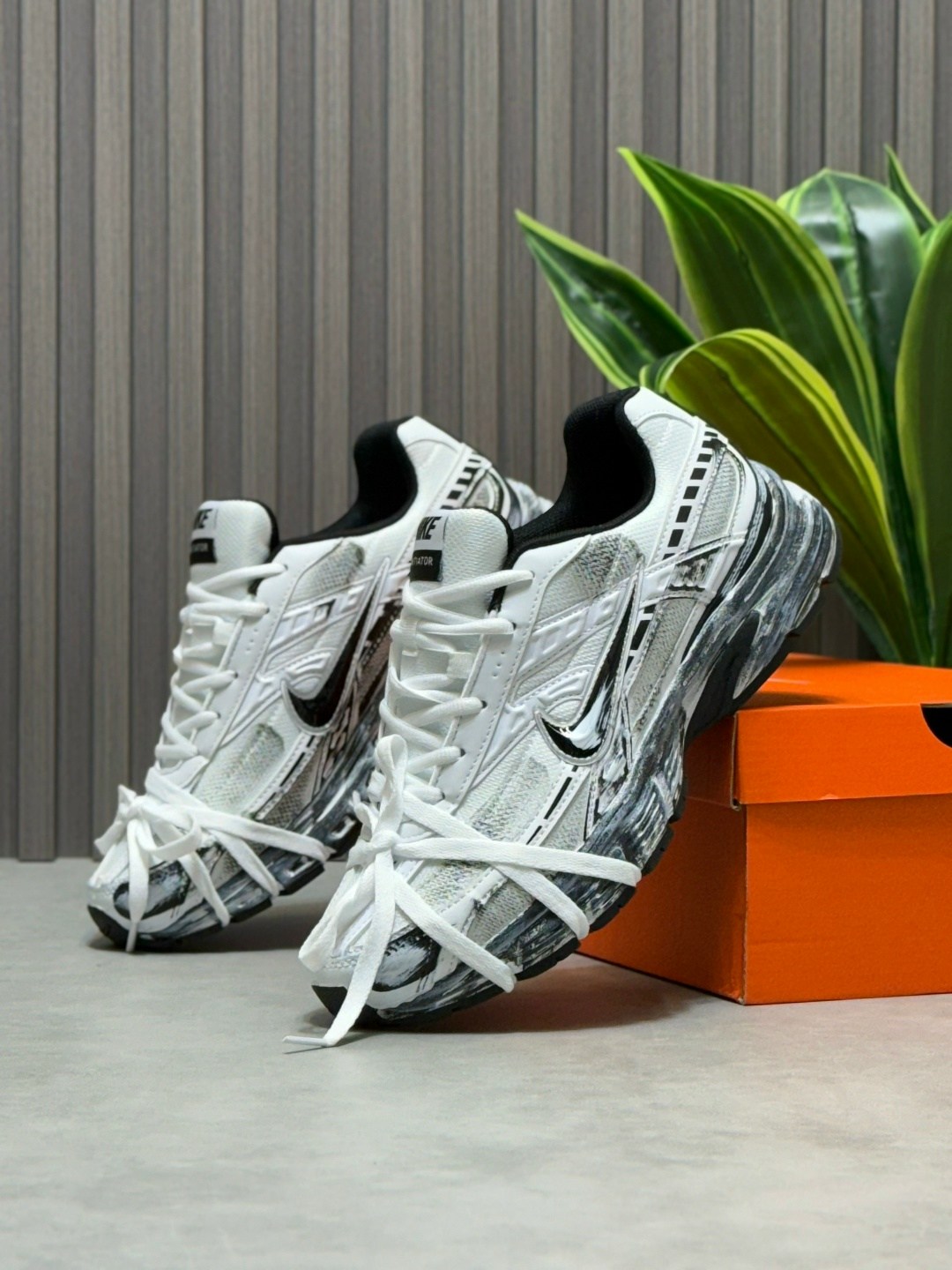 кроссовки для бега p-6000 с низким верхом черный серебряный nike,кроссовки для бега initiator мужские с низким верхом черные серебристые nike,кроссовки nike initiator,кроссовки,кроссовки nike