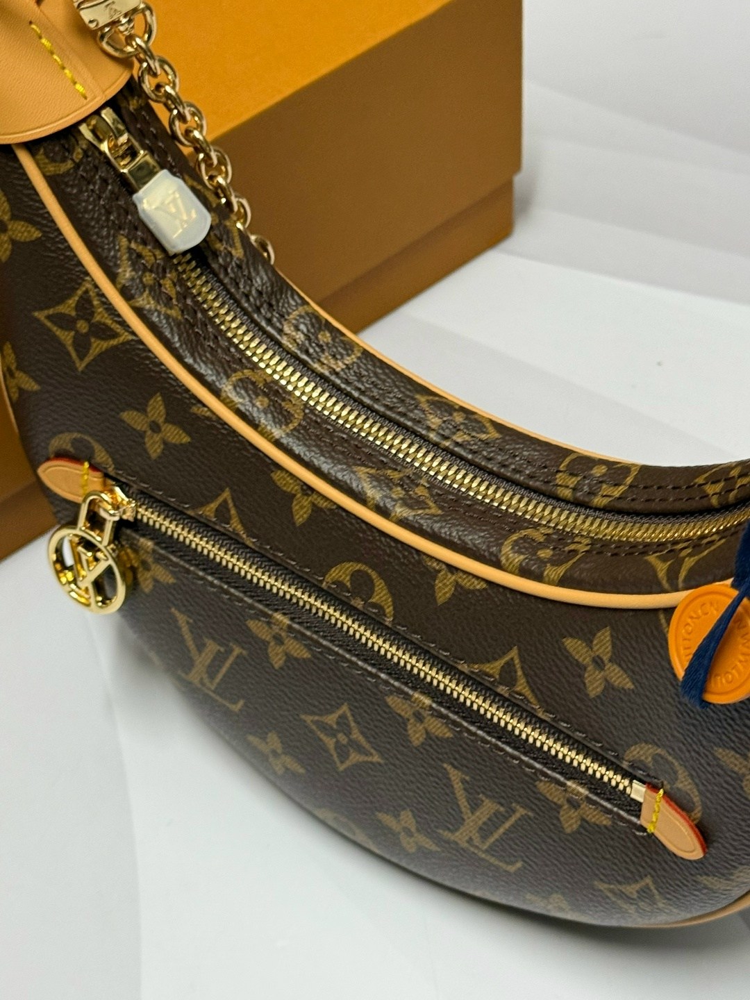 louis vuitton сумка на плечо,сумка louis vuitton женская,сумка луи виттон полумесяц,cумка louis vuitton,сумка луи виттон