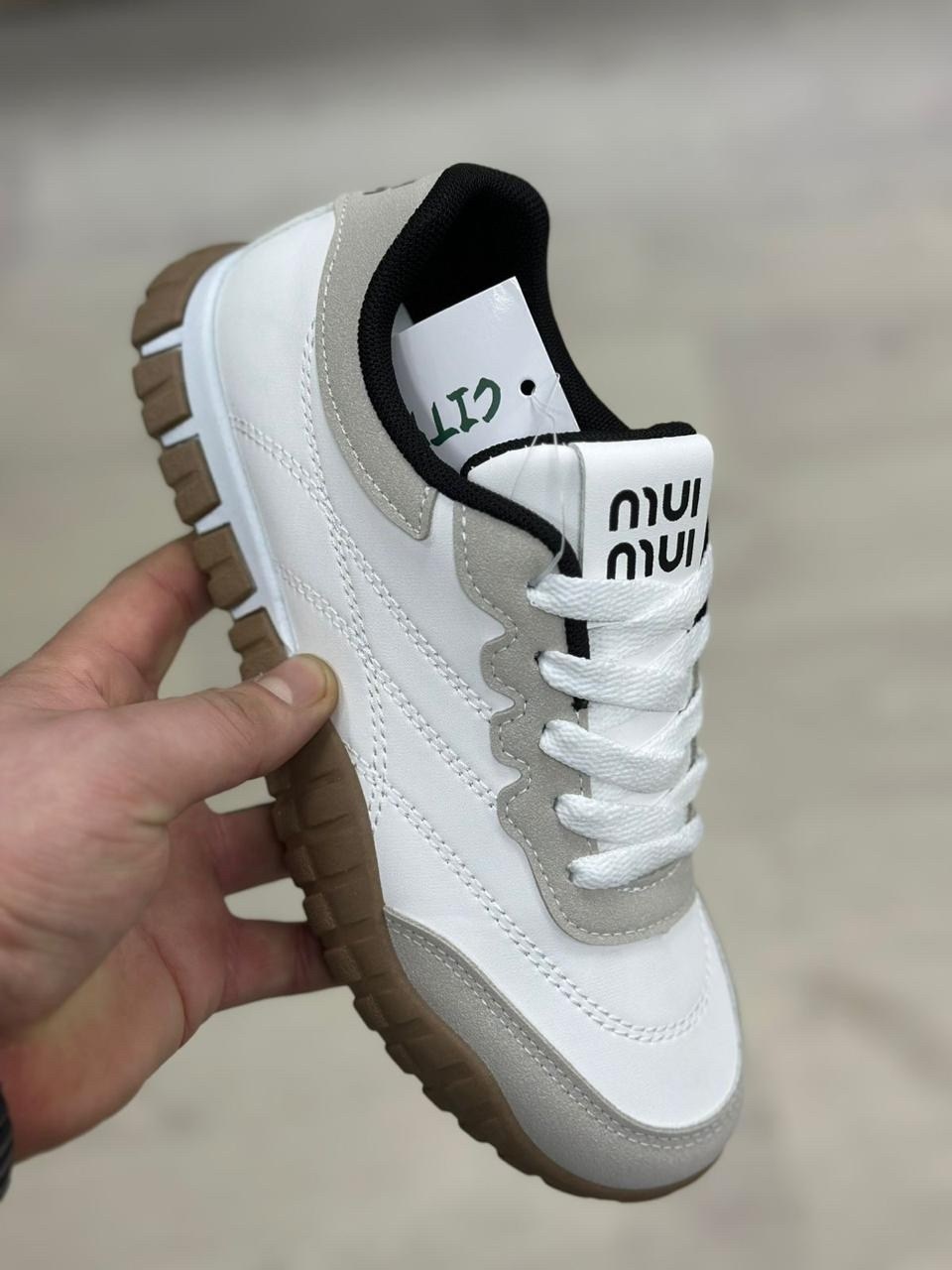 женские кроссовки miu miu tyre молочные,женские кроссовки,кроссовки miu miu,,спортивная