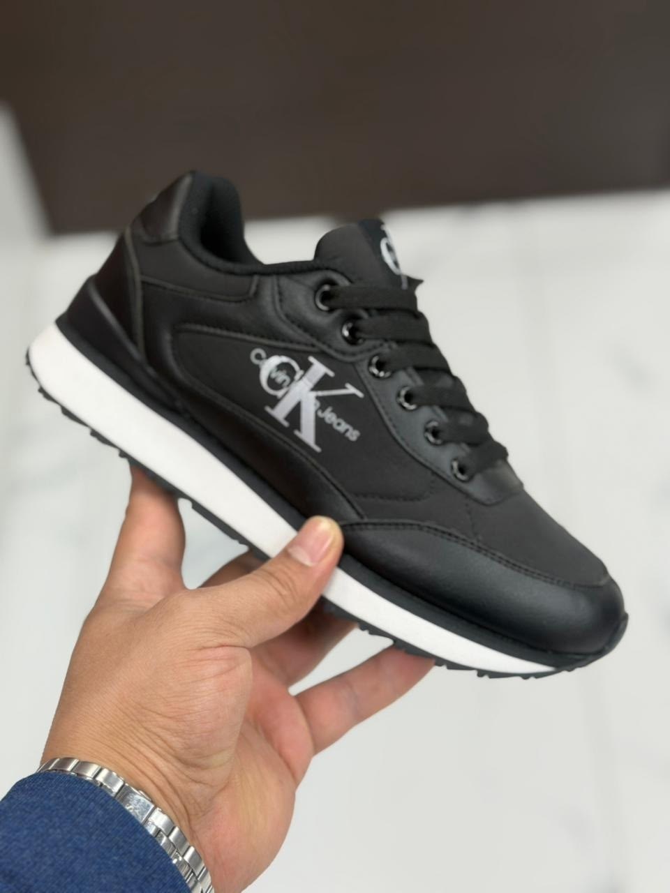 мужские кроссовки,кроссовка мужской,мужская  кроссовки,кроссовки,мужские кроссовки calvin klein
