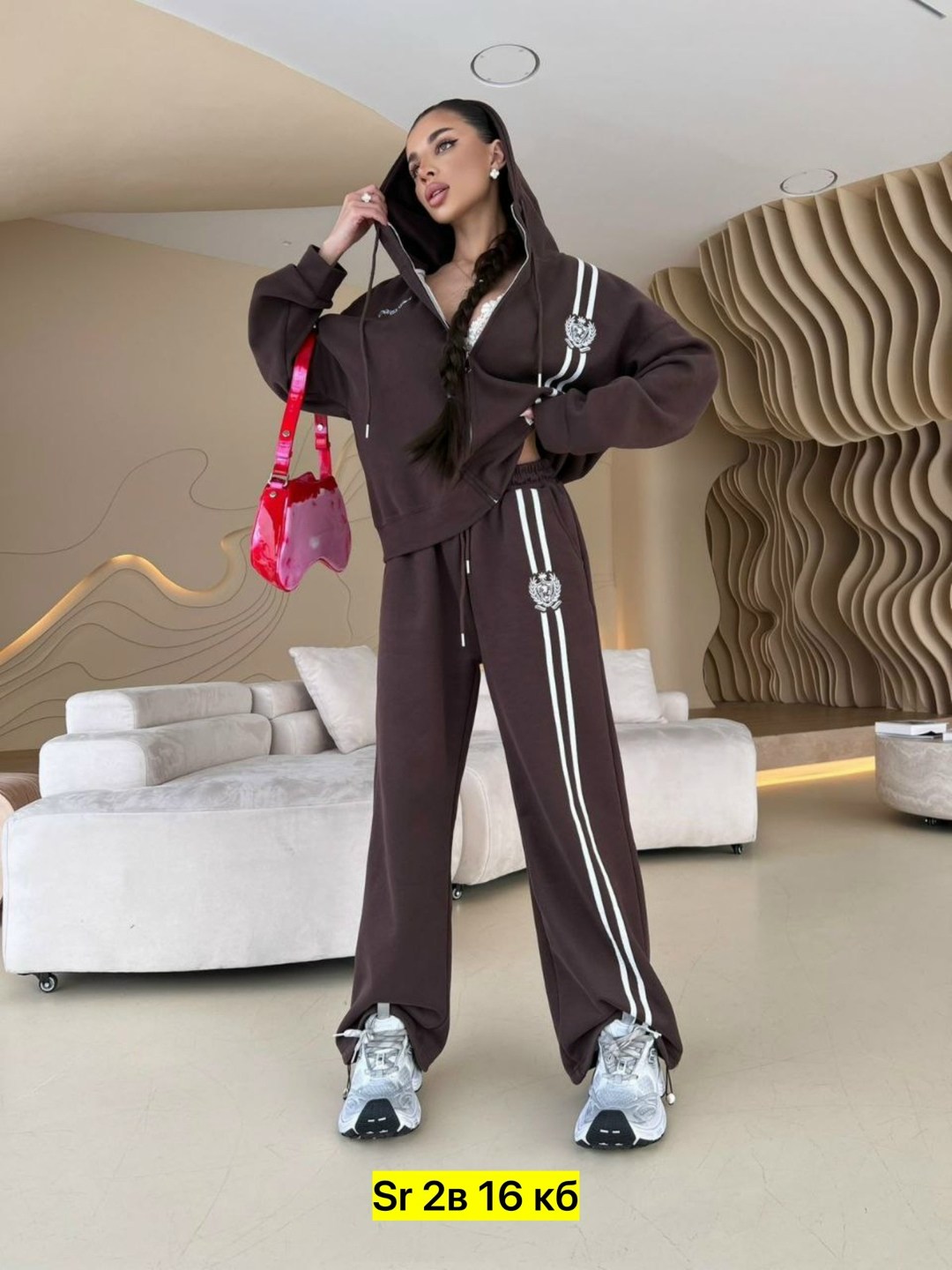 костюм спортивный женский,loro piana женский красный костюм,спортивный женский костюм красный,спортивный костюм miu miu женский,женский костюм