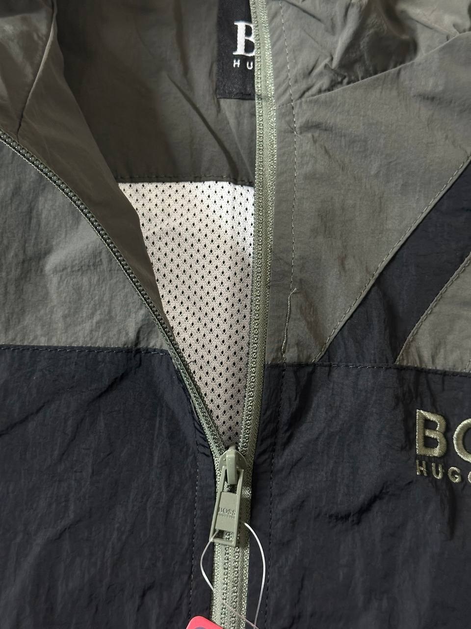 демисезонная куртка,куртка,ветровка куртка,водонепроницаемая куртка