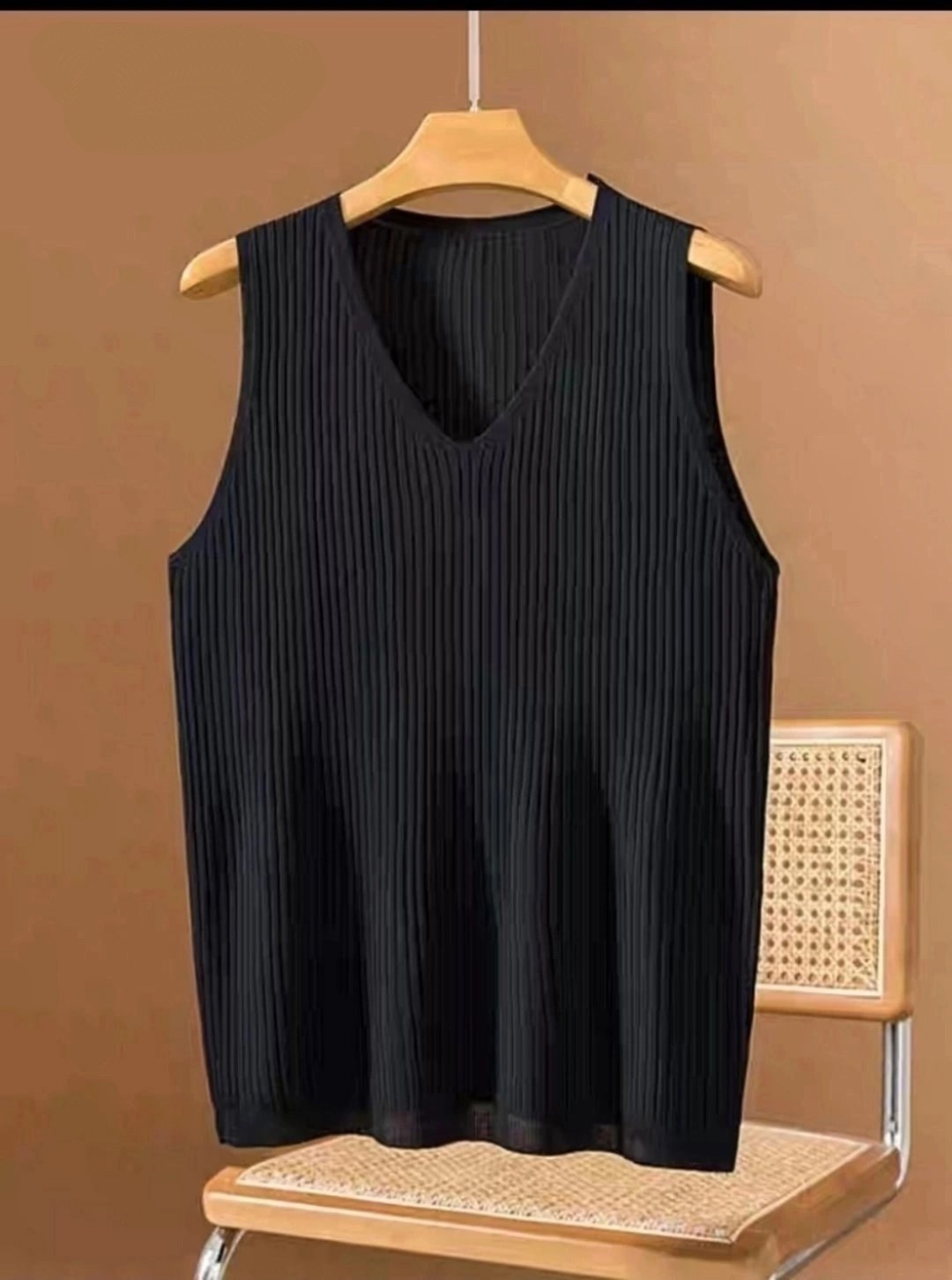 женский вязаный жилет,жилет вязаный,жилет женский,трикотажный жилет,модный вязаный жилет