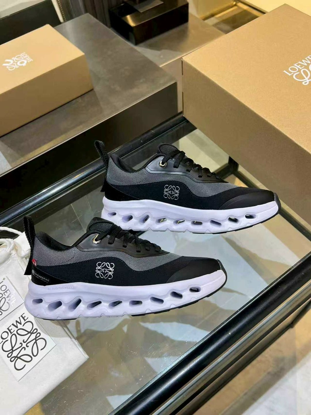 on cloud x loewe 9723 повседневная  кроссовки,loewe кроссовки,кроссовки,,кроссовки on x loewe cloudtilt 2 men shoes