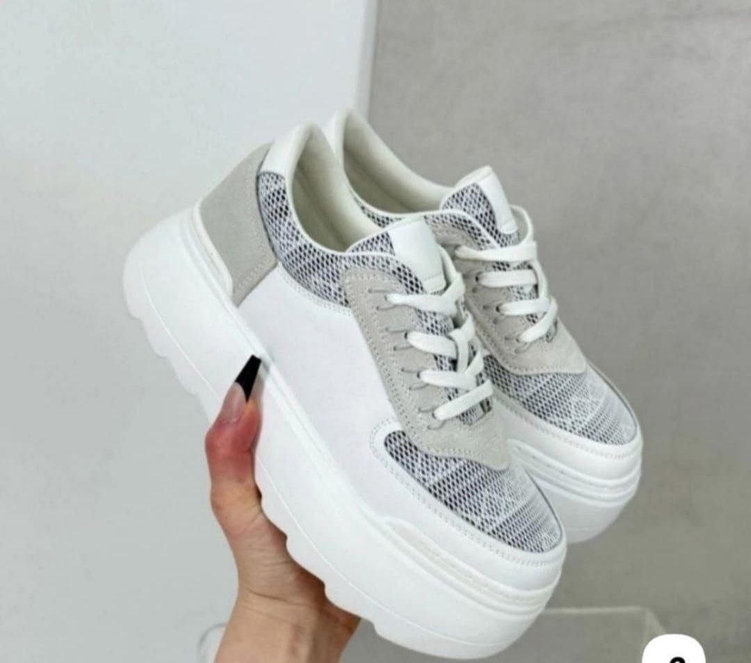 женские кроссовки,,низкие кроссовки,оригинальные кроссовки,кроссовка