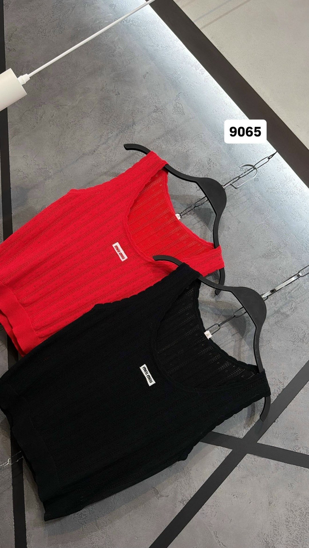 женский вязаный жилет,жилет вязаный,вязаные топы,брендовые вещи,стильная майка