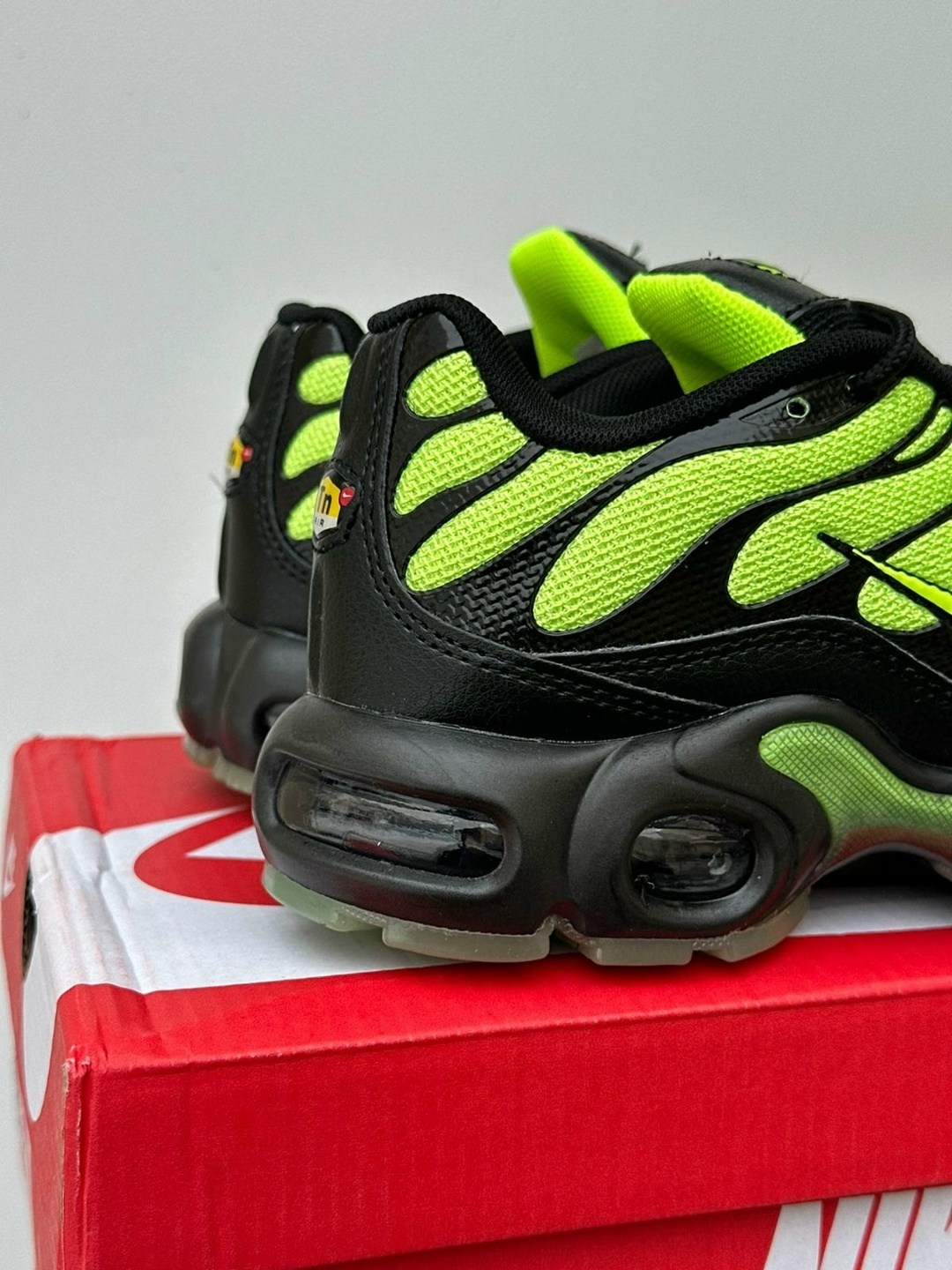 кроссовки nike air max tn plus,найк тн плюс фиолетовые,nike air max plus tn,кроссовки,кроссовки nike air max tn plus мужские