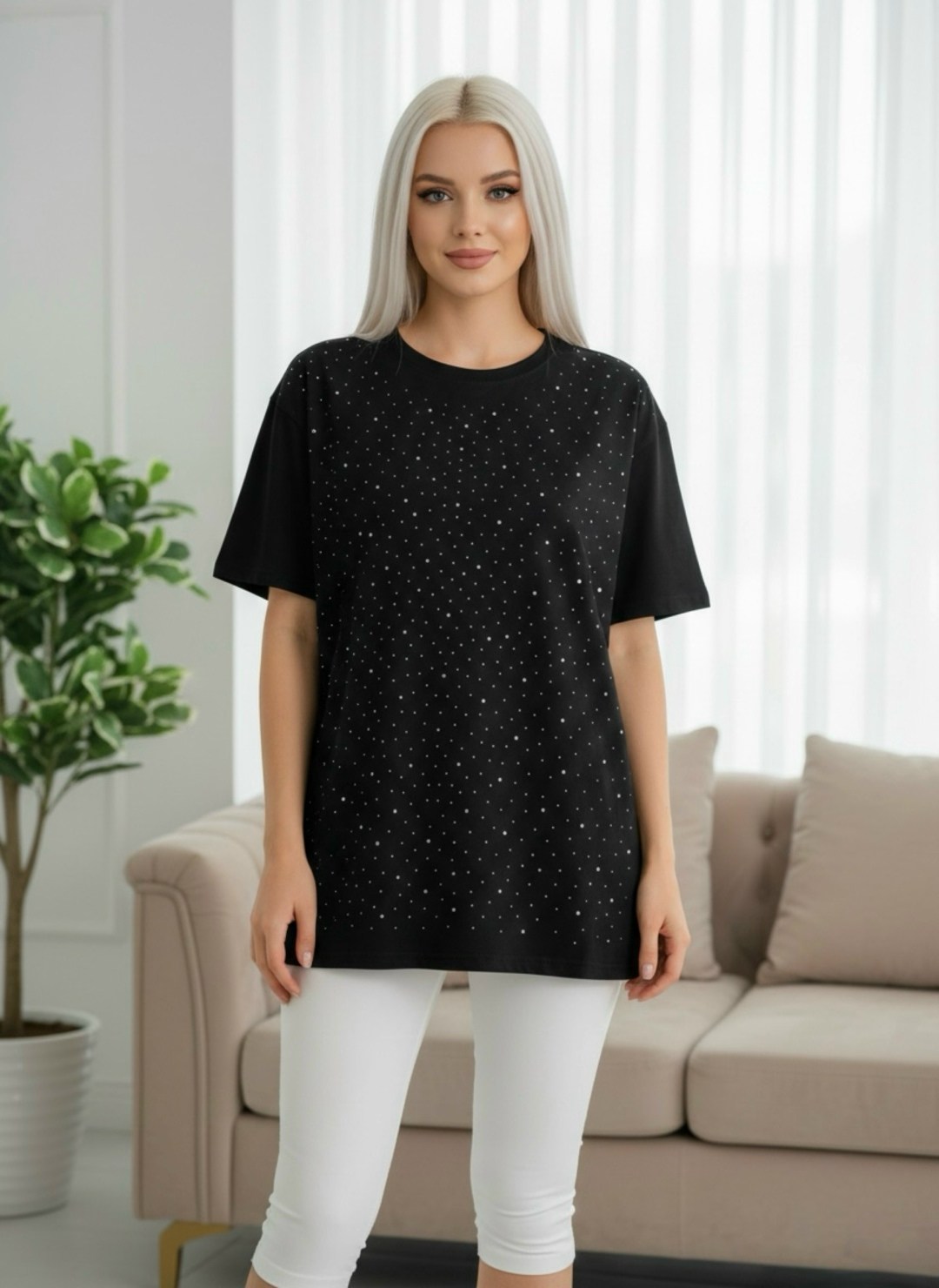 женская футболка со стразами,футболка со стразами,футболка женская,черная футболка со стразами,женская футболка оверсайз