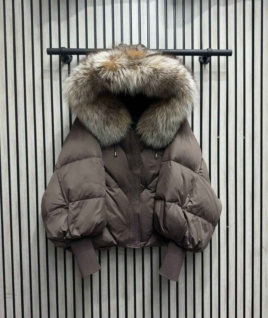 пуховик женский,куртка женская,куртка с мехом,короткий пуховик,женская зимняя куртка