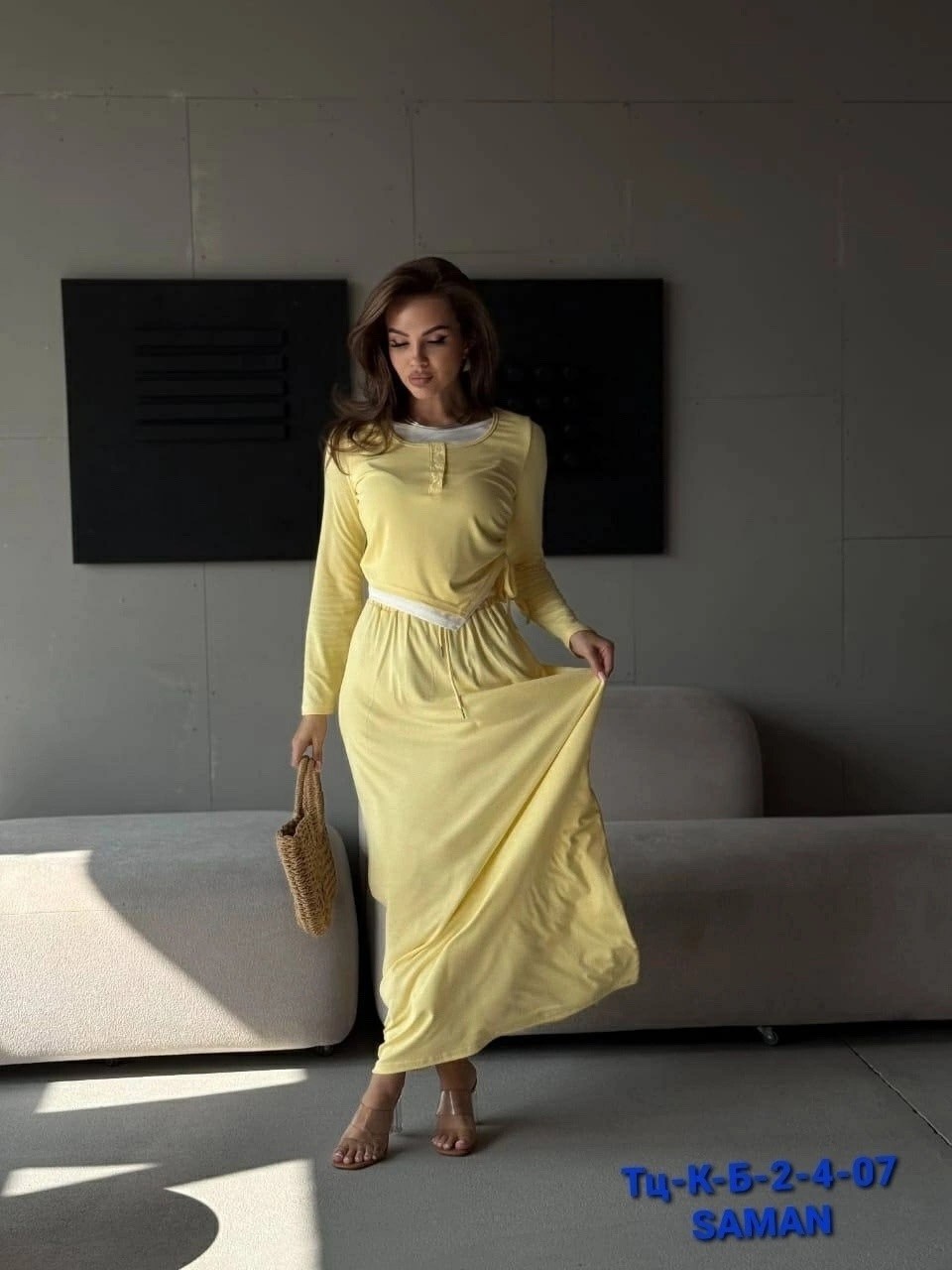 костюм двойка женский,костюм для женщин,костюм женский с капри,женские костюмы,костюм с брюками