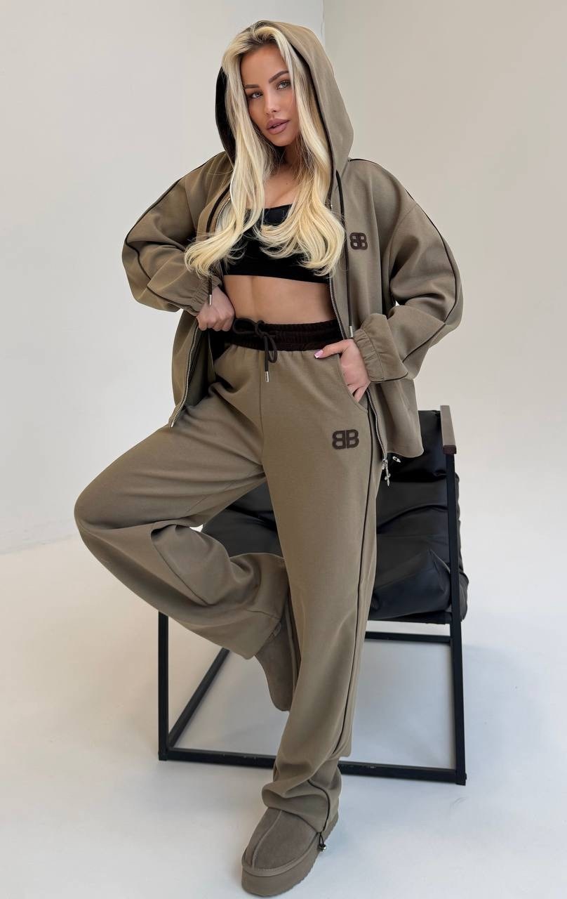 костюм спортивный,женский спортивный костюм,спортивные костюмы оверсайз,спортивный костюм loro piana,cпортивный костюм женский теплый