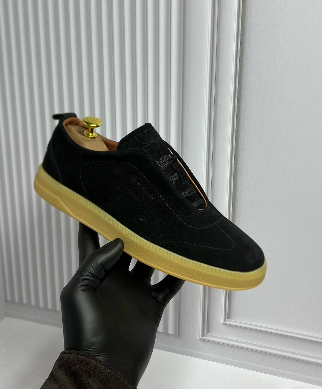 замшевые кроссовки,женские кроссовки из замши loro piana черные,замшевые кеды мужские brunello cucinelli,мужские замшевые кроссовки,