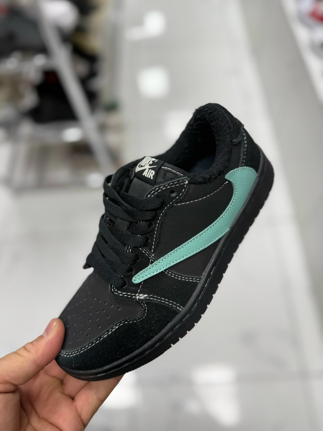 женские кроссовки adidas gazelle,,женские кроссовки adidas,кроссовки adidas gazelle x gucci,лимитированные кроссовки adidas gucci x gazelle