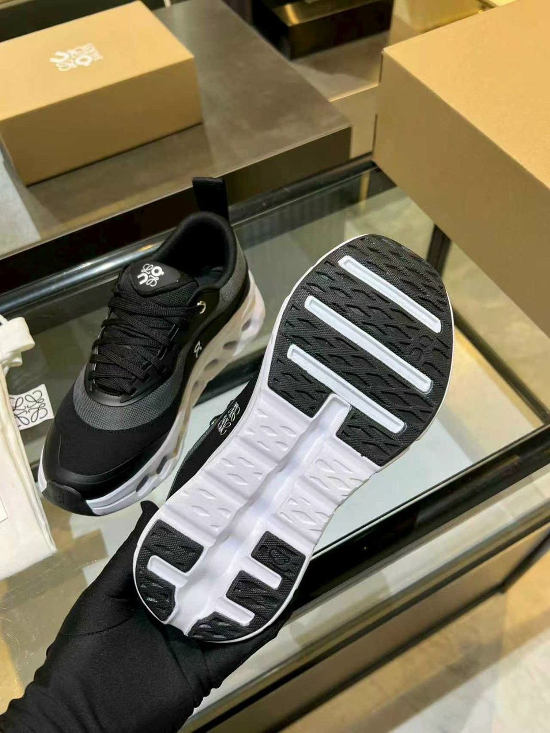 on cloud x loewe 9723 повседневная  кроссовки,loewe кроссовки,кроссовки,,кроссовки on x loewe cloudtilt 2 men shoes