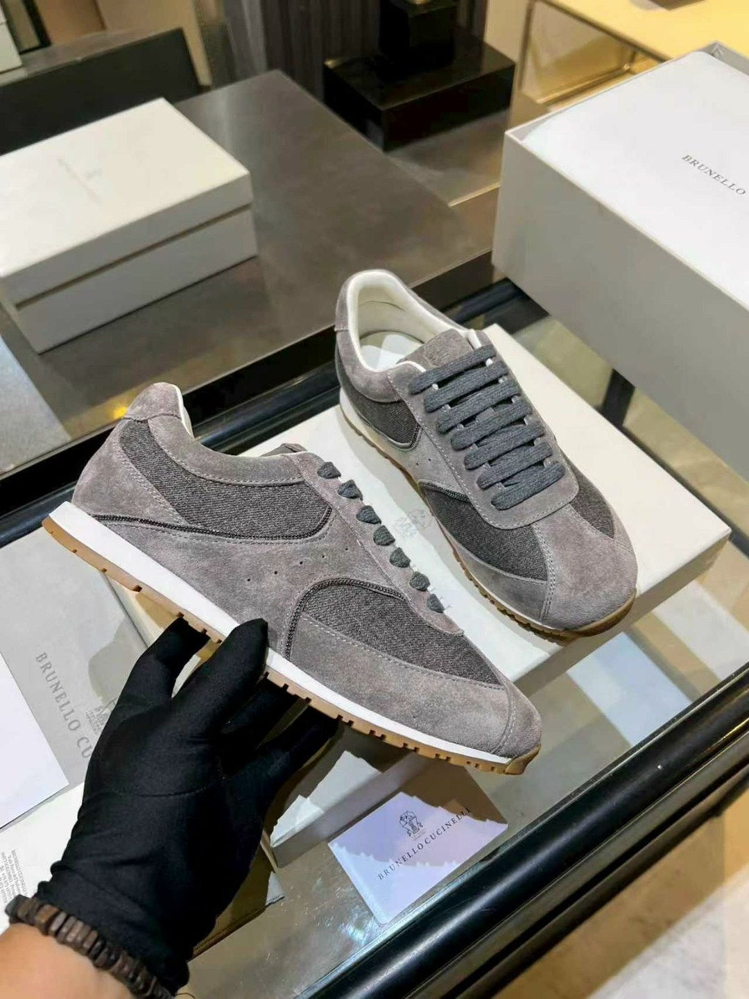 кроссовки brunello cucinelli замшевые,женские кроссовки brunello cucinelli,brunello cucinelli кроссовки,,замшевые кроссовки