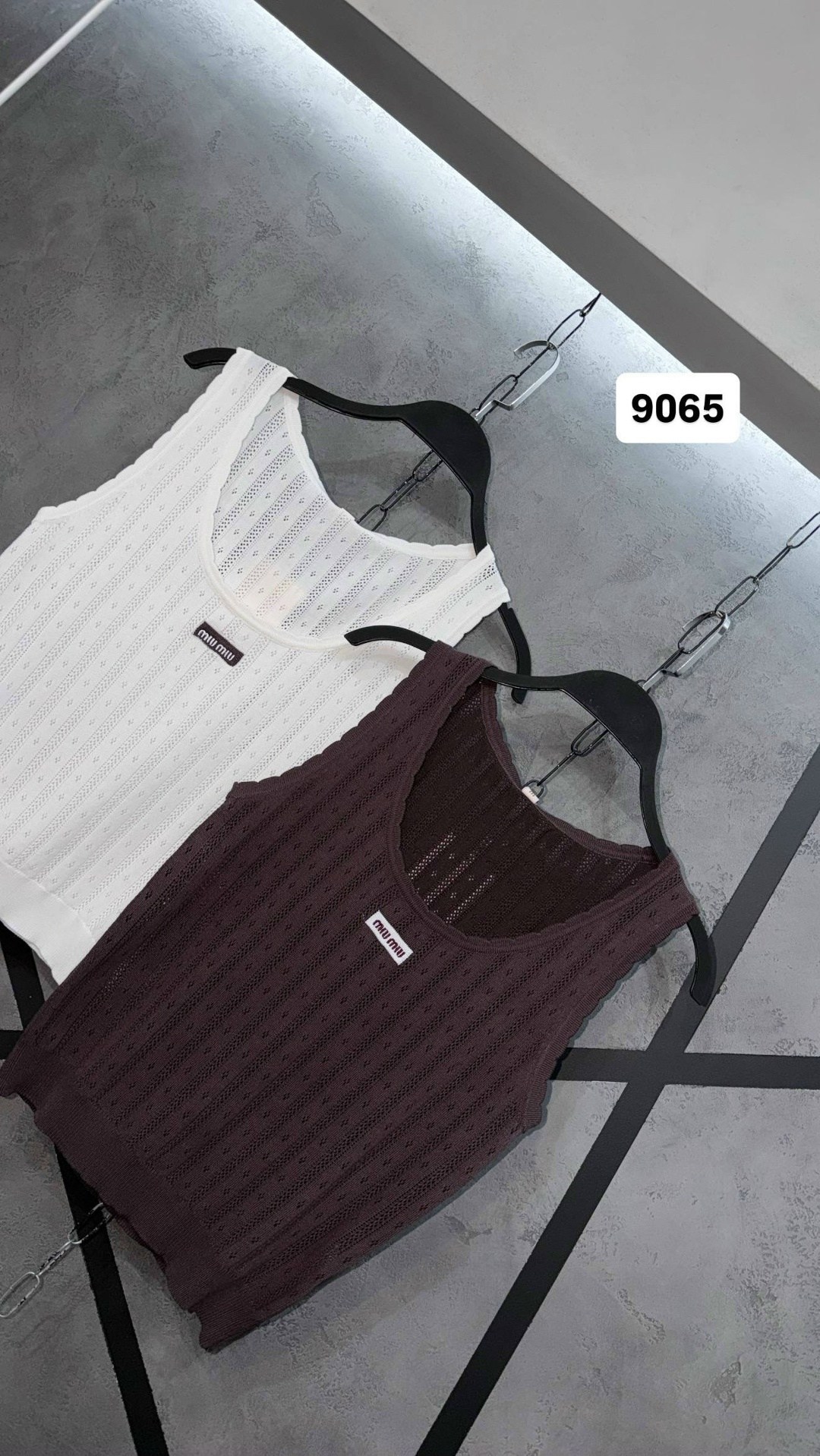 женский вязаный жилет,жилет вязаный,вязаные топы,брендовые вещи,стильная майка